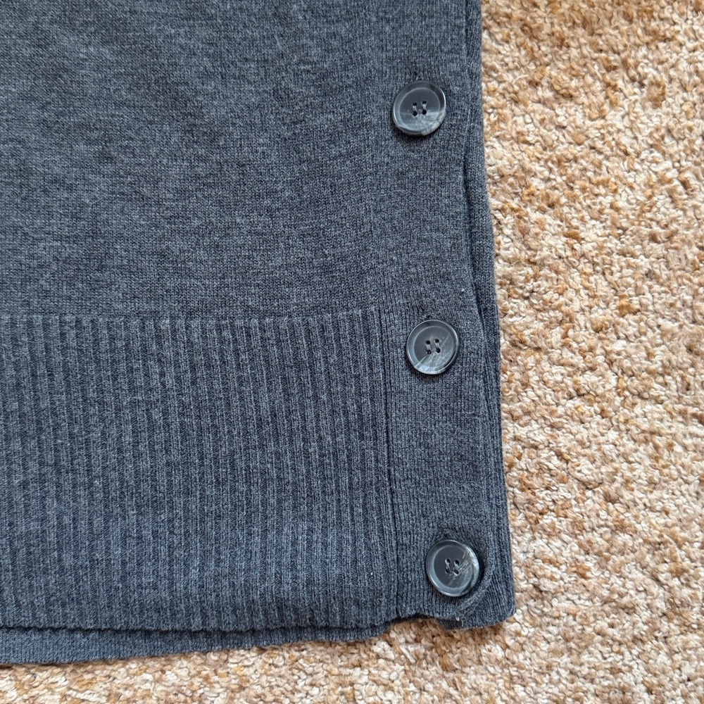 Chelsea28 Detailed Button Pullover, gray, S - Picture 8 of 11